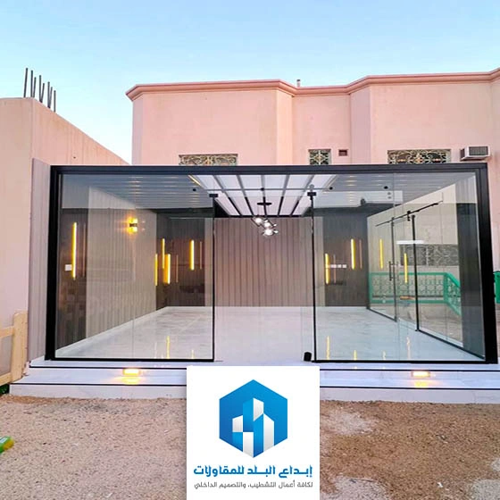 ملحق خارجي زجاجي